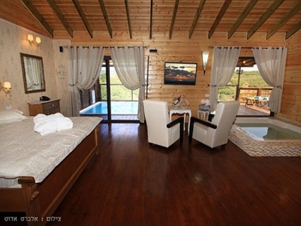 Between Sunrise And Sunset Suites Ya'ara Luaran gambar