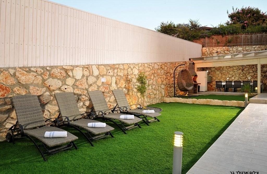 Between Sunrise And Sunset Suites Ya'ara Luaran gambar