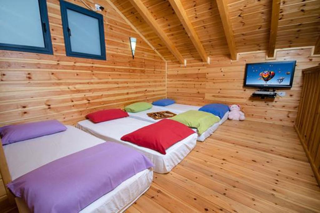 Between Sunrise And Sunset Suites Ya'ara Luaran gambar