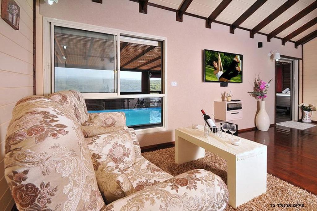 Between Sunrise And Sunset Suites Ya'ara Luaran gambar